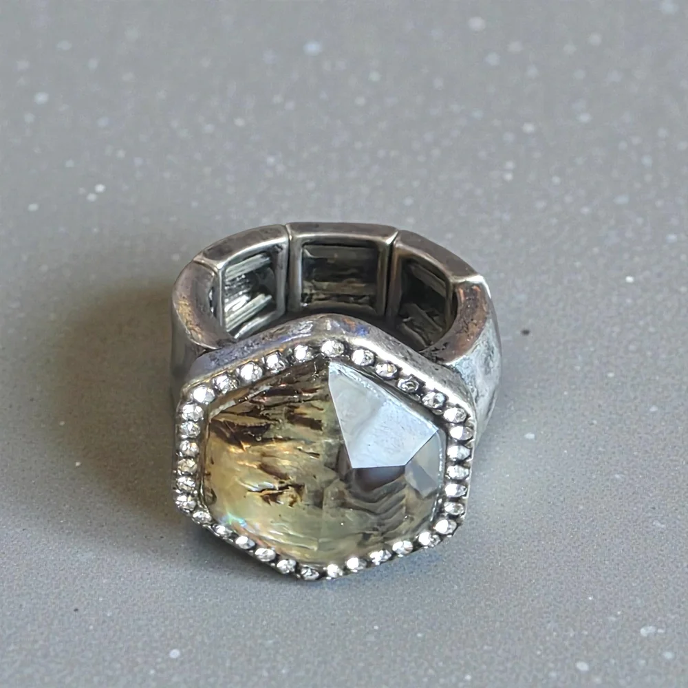 Silver Abalone Hexagon Crystal Stretch Ring